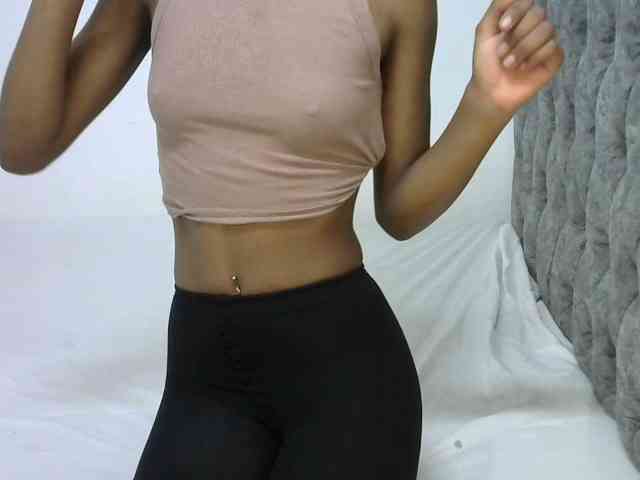 LittleMisscharming webcam