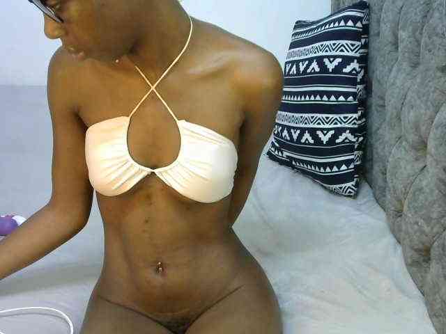 LittleMisscharming webcam