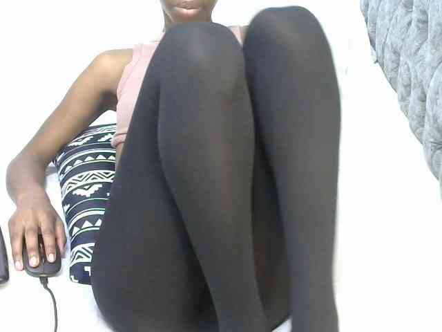 LittleMisscharming webcam