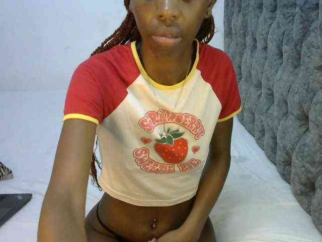 LittleMisscharming webcam