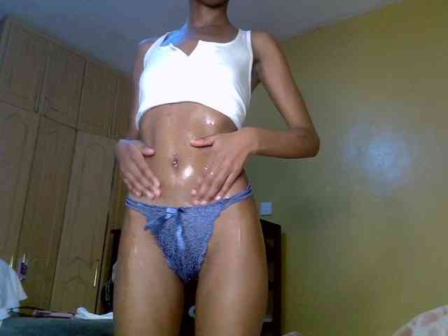 LittleMisscharming webcam