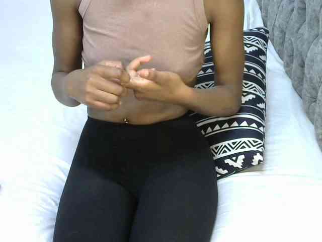 LittleMisscharming webcam