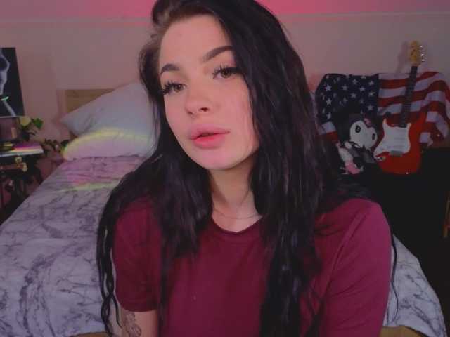 LisaAndDenis's BongaCams show and profile