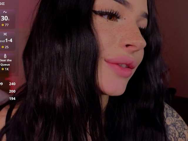 LisaAndDenis's BongaCams show and profile