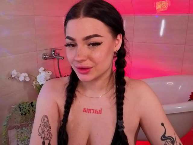 LisaAndDenis's BongaCams show and profile