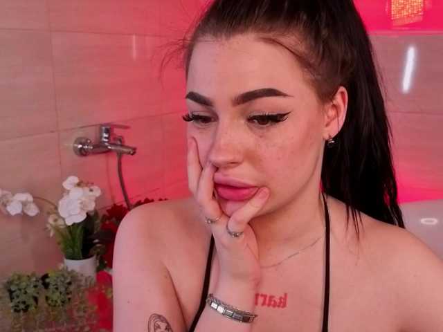 LisaAndDenis's BongaCams show and profile