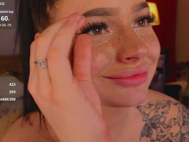 LisaAndDenis's BongaCams show and profile