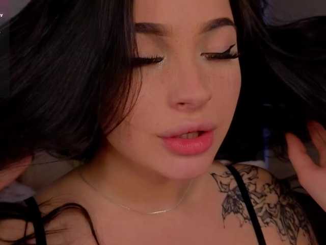 LisaAndDenis's BongaCams show and profile