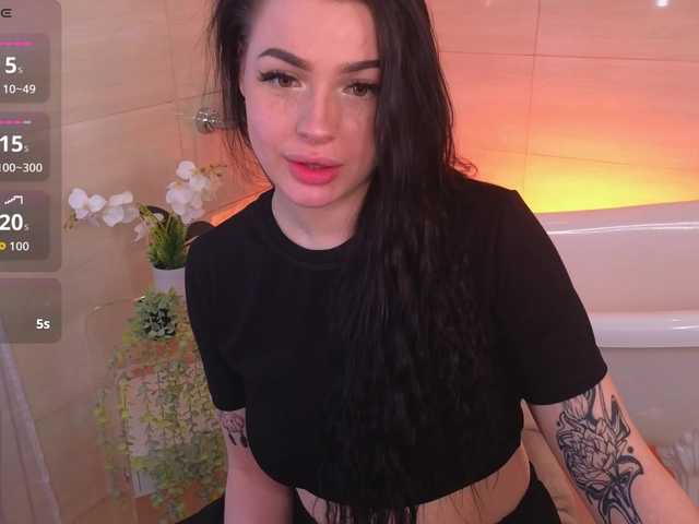 LisaAndDenis's BongaCams show and profile