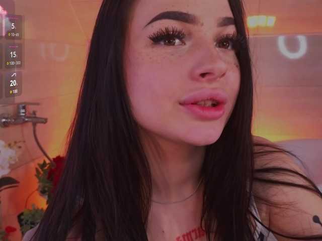 LisaAndDenis's BongaCams show and profile