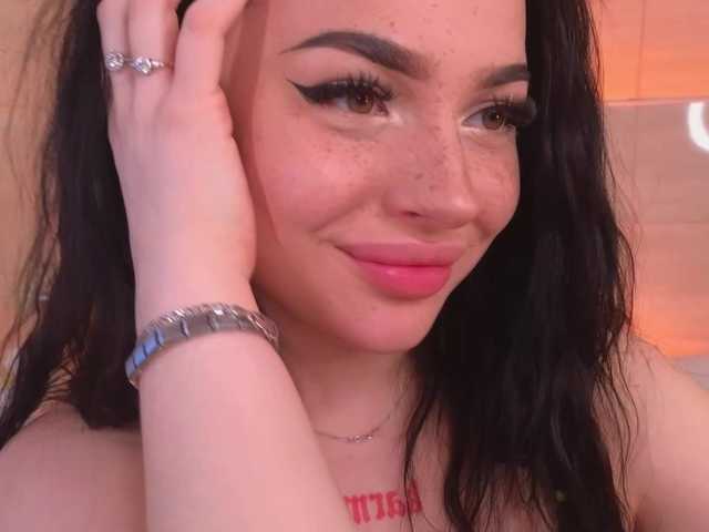 LisaAndDenis's BongaCams show and profile