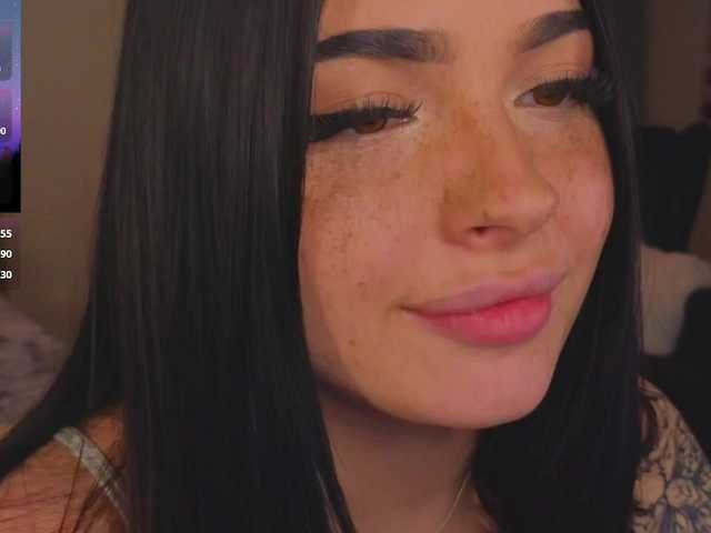 LisaAndDenis's BongaCams show and profile