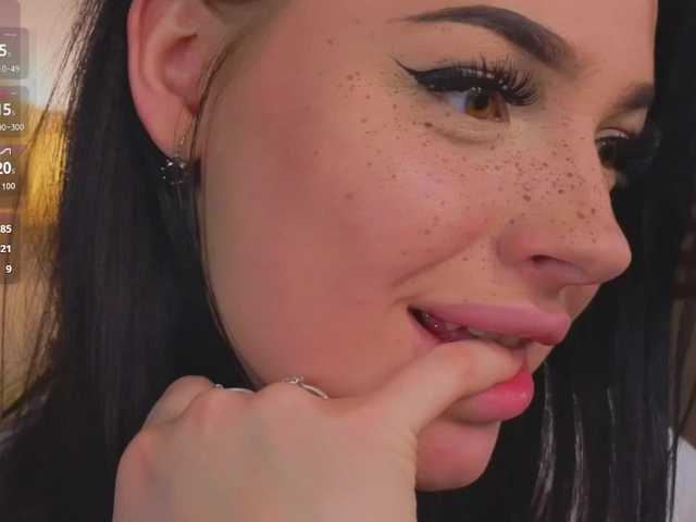 LisaAndDenis's BongaCams show and profile