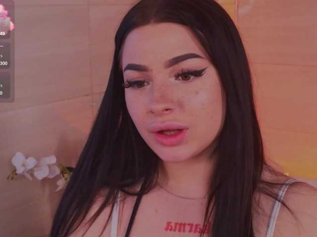 LisaAndDenis's BongaCams show and profile