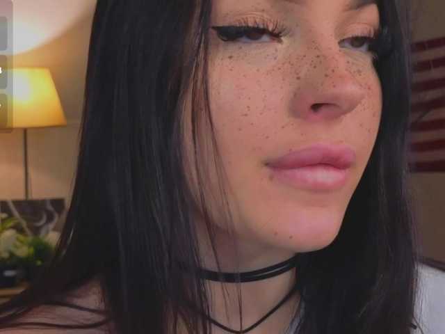 LisaAndDenis's BongaCams show and profile