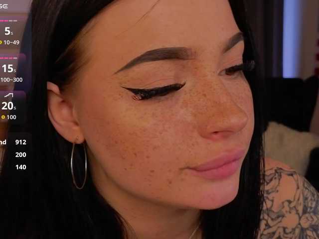 LisaAndDenis's BongaCams show and profile