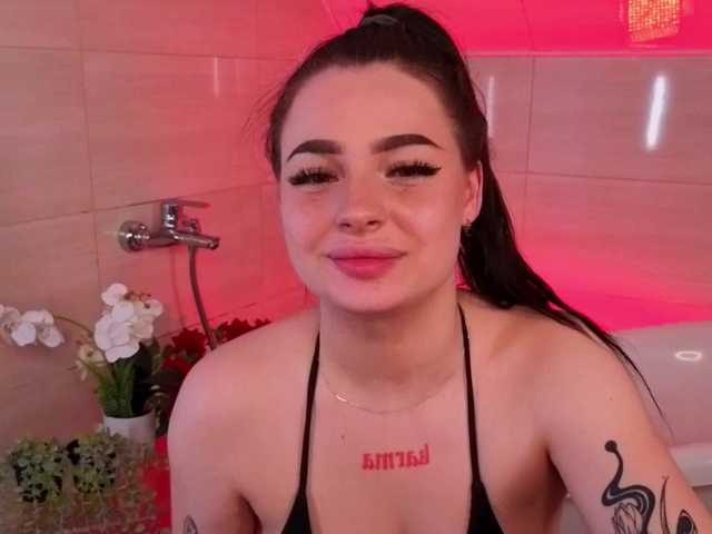 LisaAndDenis's BongaCams show and profile