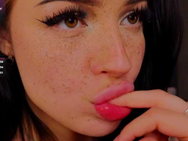 LisaAndDenis's BongaCams show and profile