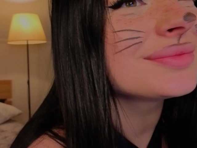 LisaAndDenis's BongaCams show and profile