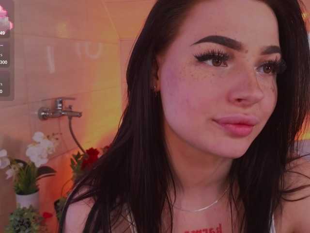 LisaAndDenis's BongaCams show and profile