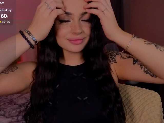 LisaAndDenis's BongaCams show and profile