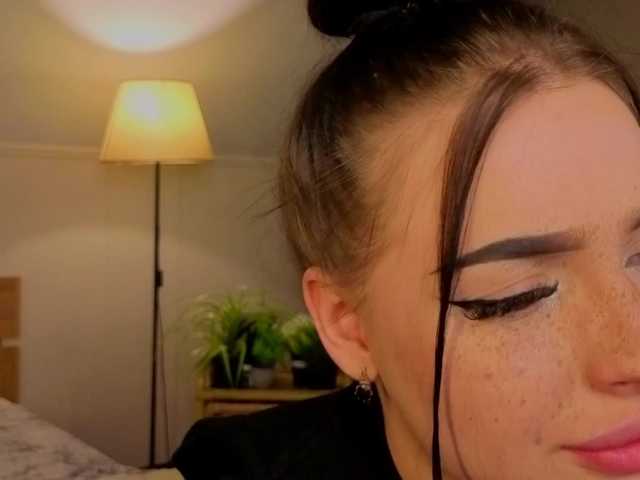 LisaAndDenis's BongaCams show and profile