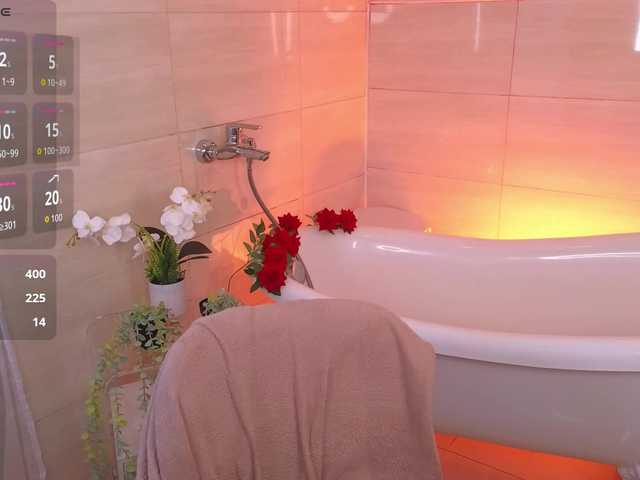 LisaAndDenis's BongaCams show and profile