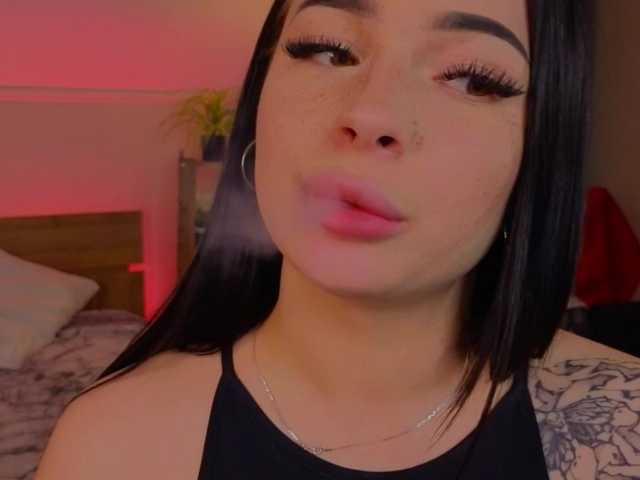 LisaAndDenis's BongaCams show and profile