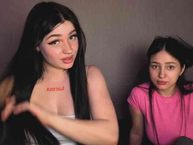 free online cam LisaAndDenis