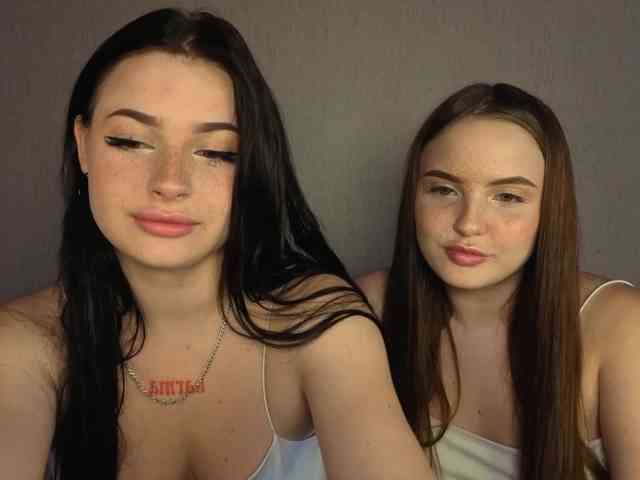 cam online LisaAndDenis