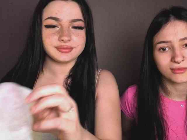 LisaAndDenis's Sexcam