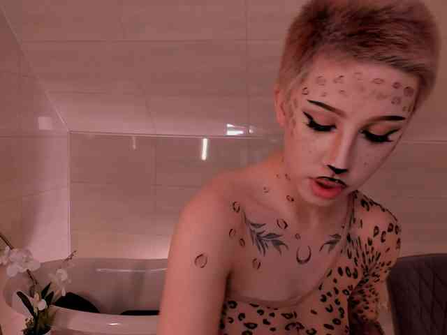 Necucubi Live Webcam on BongaCams