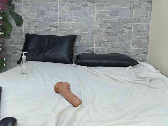 MeganBlazze webcam