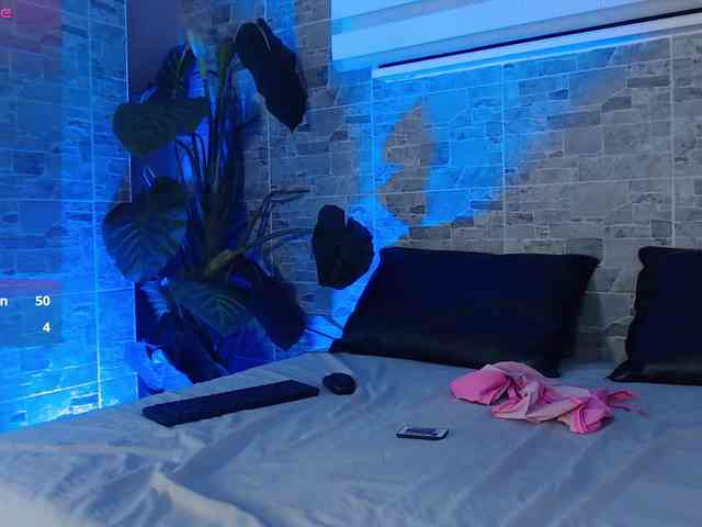MeganBlazze webcam