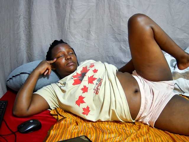 sweet-bunny12 from BongaCams