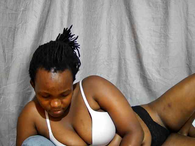 sweet-bunny12 webcam