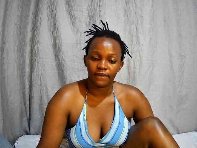 sweet-bunny12 webcam