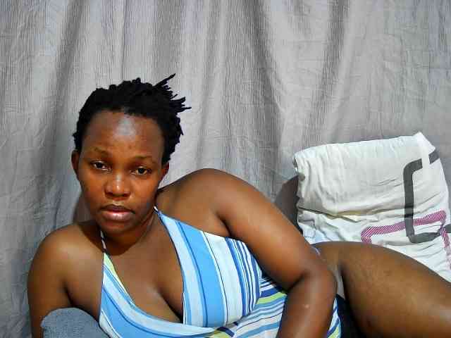 sweet-bunny12 webcam