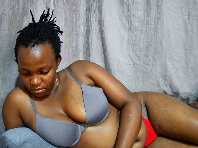 sweet-bunny12 webcam
