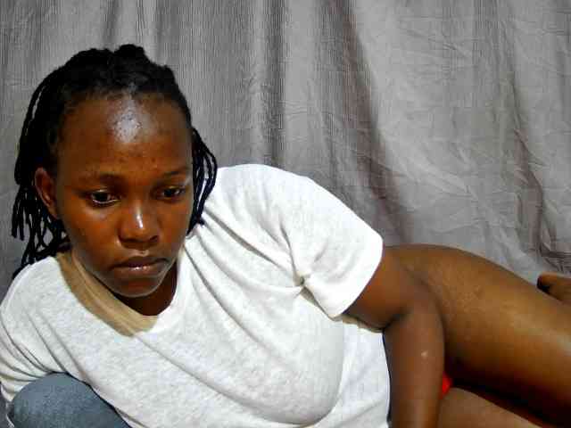 sweet-bunny12 webcam
