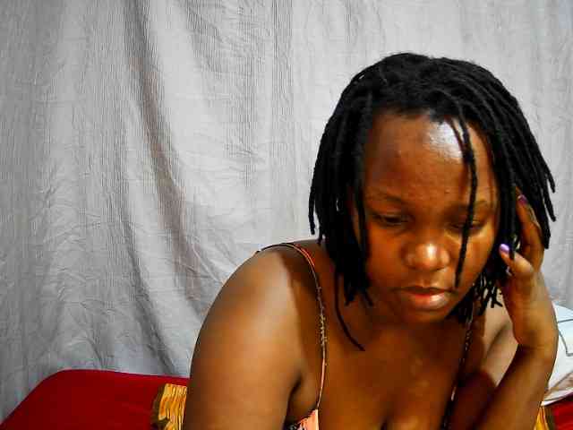 sweet-bunny12 webcam