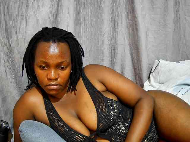 sweet-bunny12 webcam