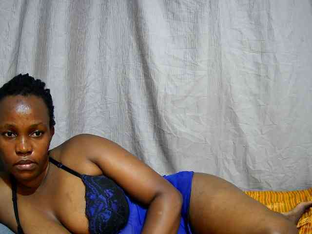 sweet-bunny12 webcam