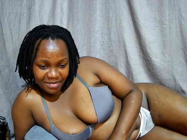 sweet-bunny12 webcam