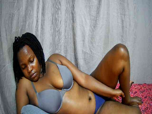 sweet-bunny12 webcam