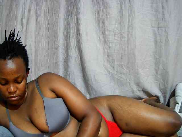 sweet-bunny12 webcam
