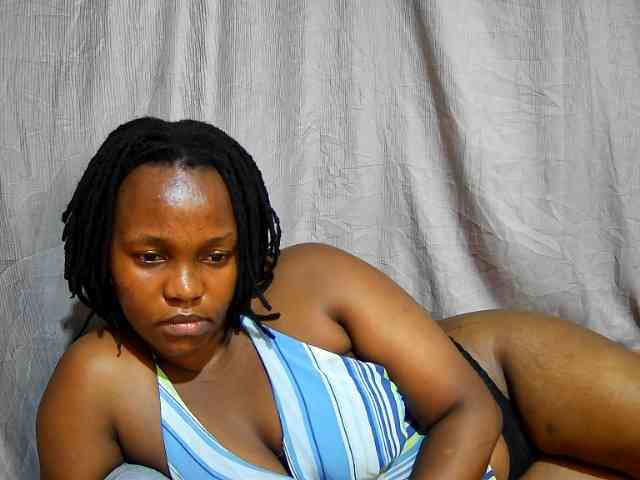 sweet-bunny12 webcam