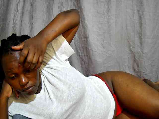sweet-bunny12 webcam