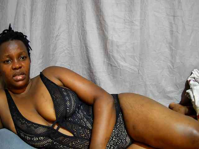 sweet-bunny12 webcam