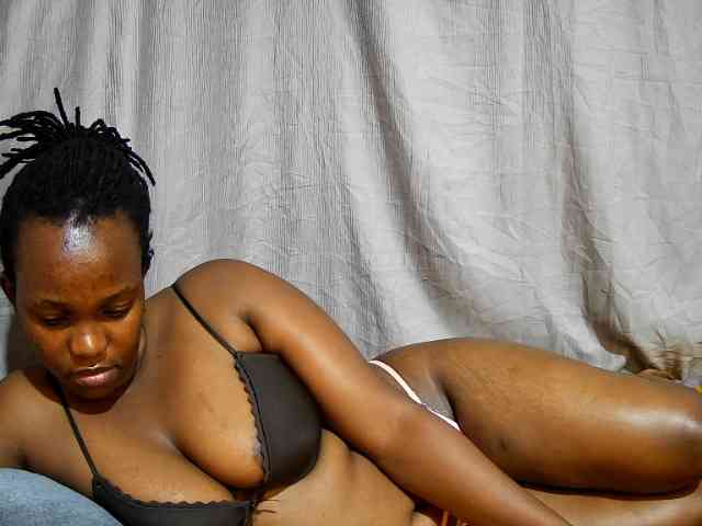 sweet-bunny12 webcam